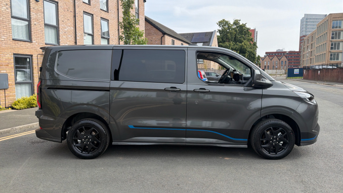 Ford Transit Custom 320 L1 Petrol Fwd 2.5 PHEV 232ps H1 Van Sport Auto - Image 9